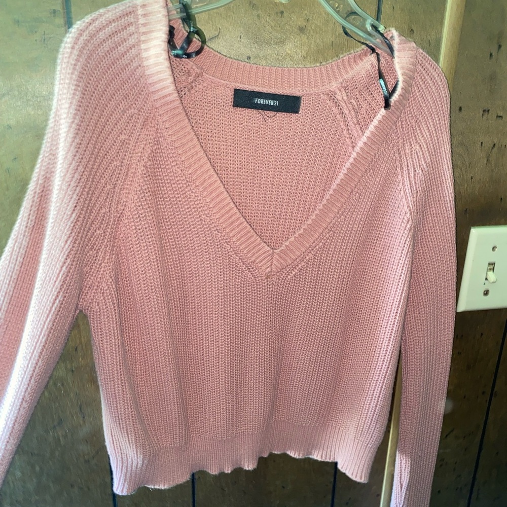 Forever 21 Cropped sweater